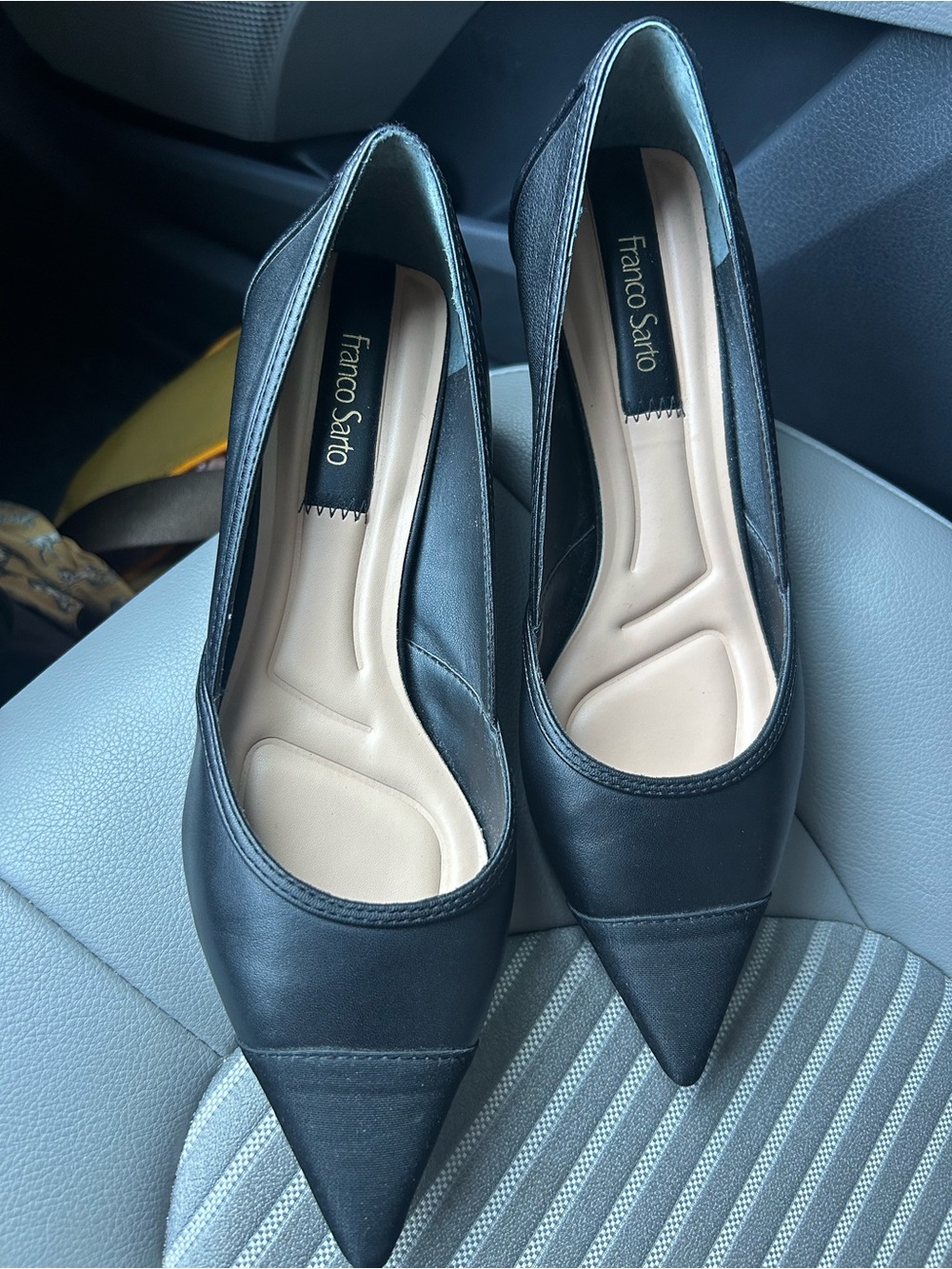 Franco Sarto Darcy black leather kitten heel pumps 7W - Picture 3 of 9